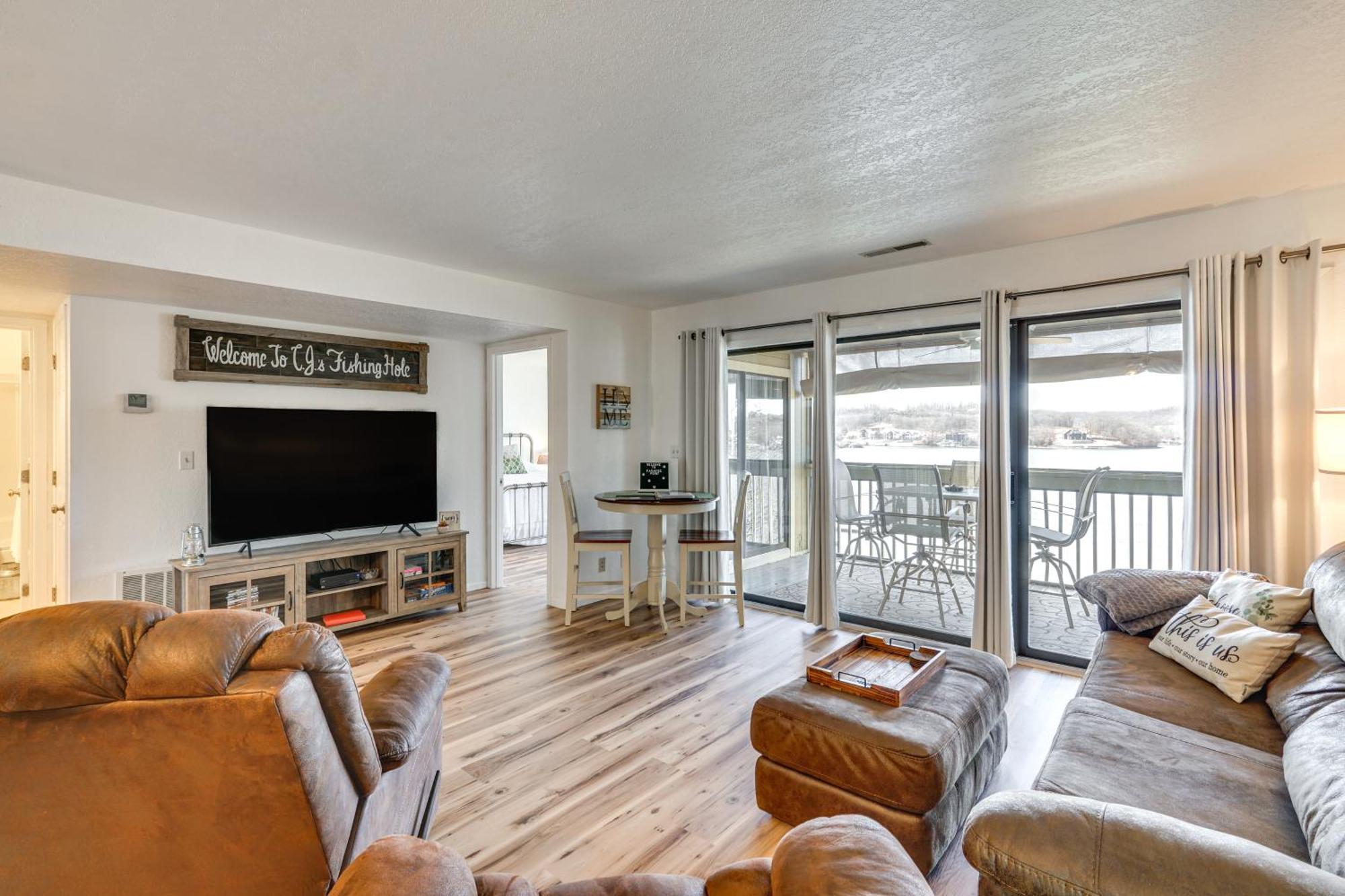 Modern Condo With Screened Balcony And Views! 오사지비치 외부 사진
