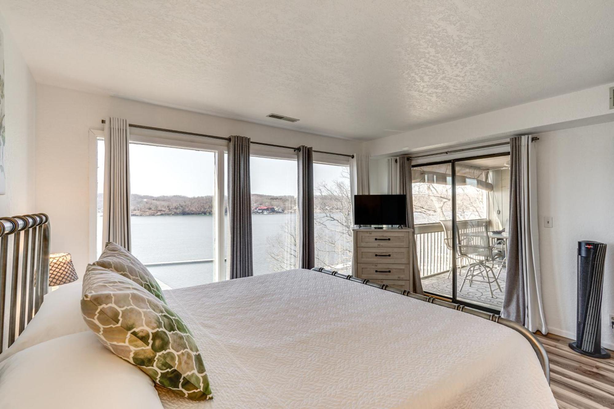 Modern Condo With Screened Balcony And Views! 오사지비치 외부 사진